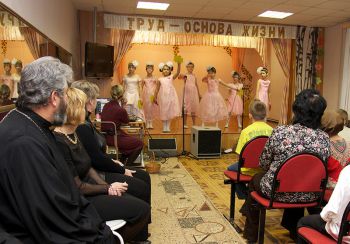 "Согреем детские сердца" в Серпухове