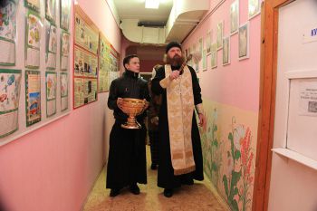 Крещение в Ефимовском интернате