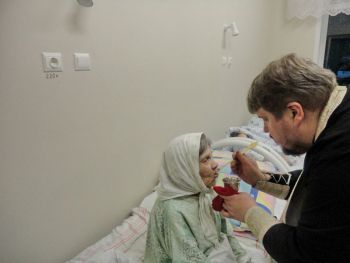 Визит священника в отделение сестринского ухода
