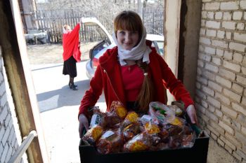 Пасхальные подарки в Ново-Загарскую больницу