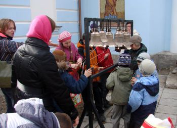 Детский праздник при храме Свв. Апп. Петра и Павла в г. Химки