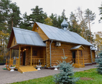 Казанский храм д. Леониха Казанский храм д. Леониха