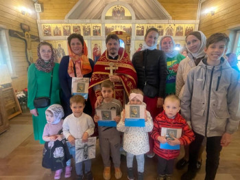 "Много деток - хорошо!" в Кирилло-Мефодиевском храме "Много деток - хорошо!" в Кирилло-Мефодиевском храме