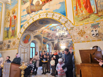 Гости на приходе Борисоглебского храма города Раменское